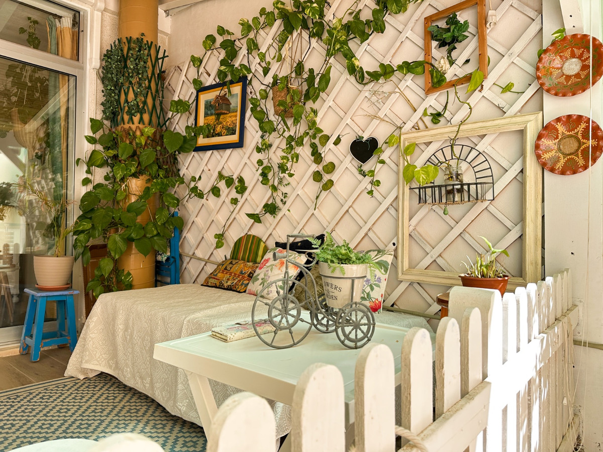 2 Bed Apartment for sale in Torrevieja Costa Blanca, Alicante, Spain