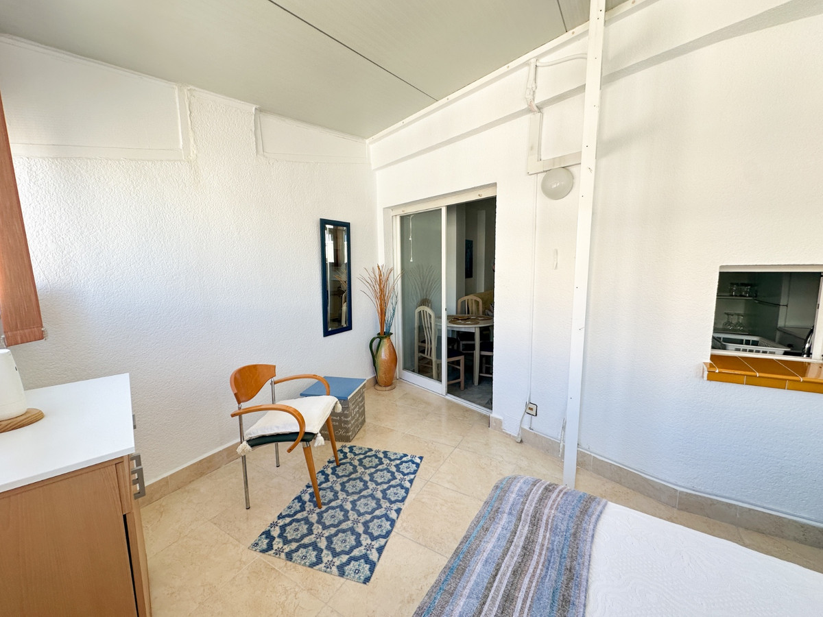 Se vende Apartamento Planta Media de 1 dormitorios en Costa Blanca, Alicante, España