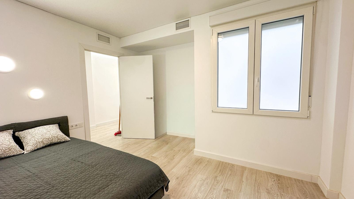 2 Bed Apartment for sale in Torrevieja Costa Blanca, Alicante, Spain