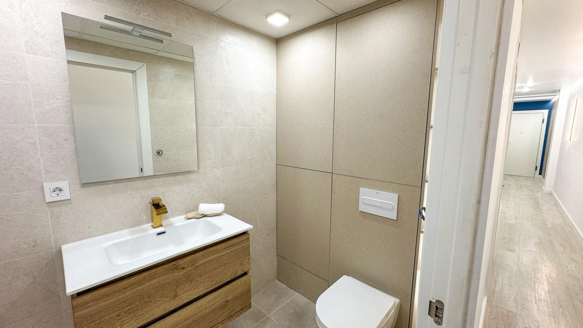 2 Bed Apartment for sale in Torrevieja Costa Blanca, Alicante, Spain