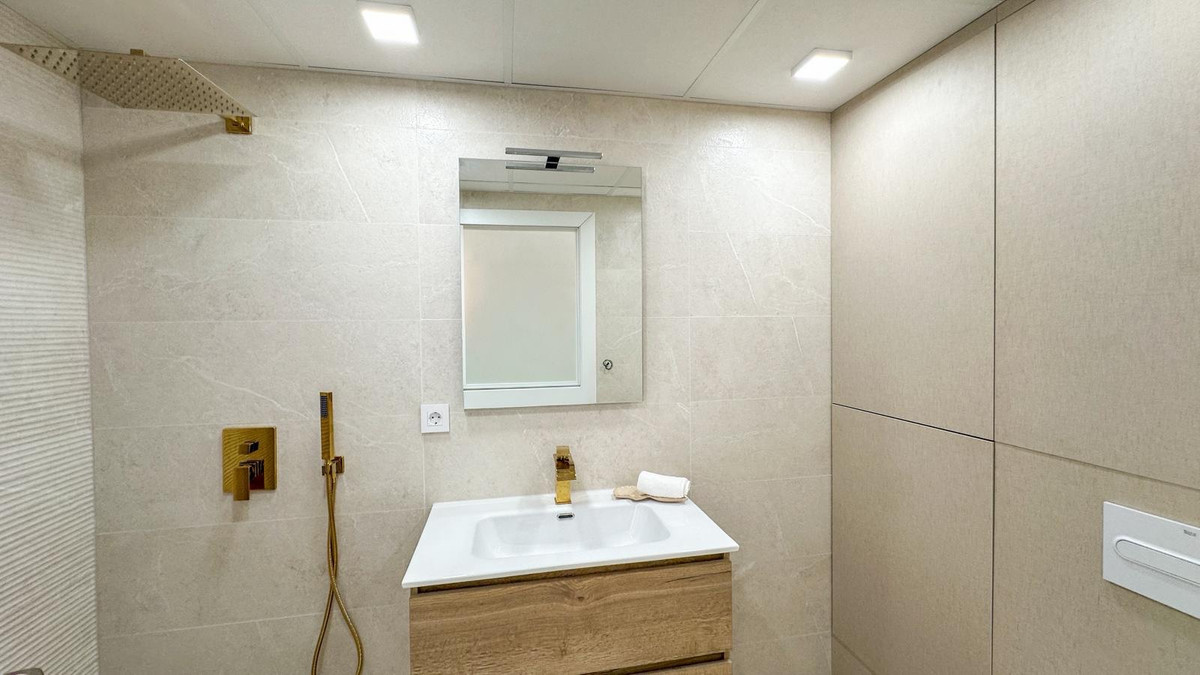 2 Bed Apartment for sale in Torrevieja Costa Blanca, Alicante, Spain