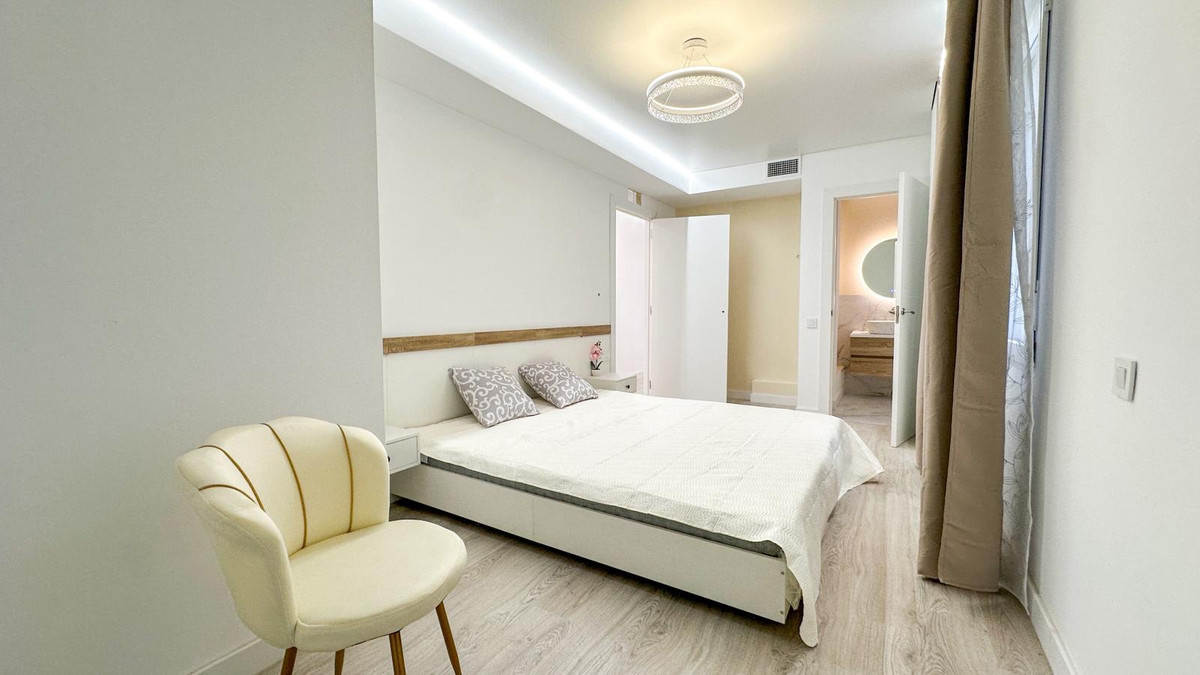 2 Bed Apartment for sale in Torrevieja Costa Blanca, Alicante, Spain