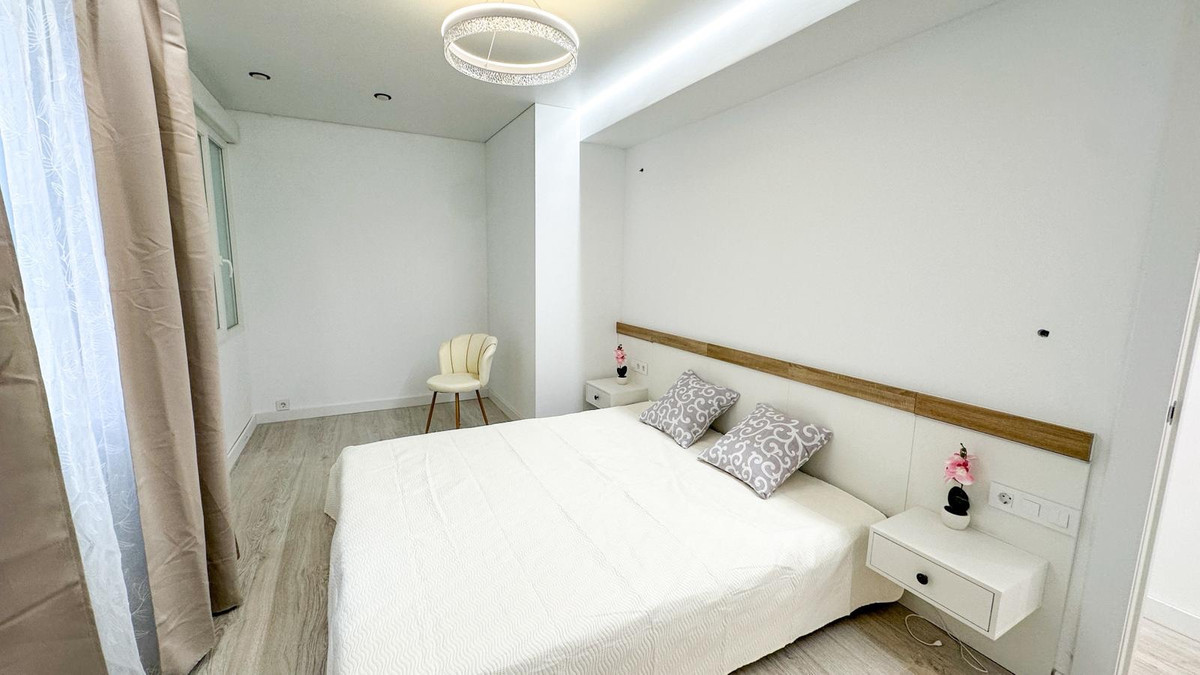 2 Bed Apartment for sale in Torrevieja Costa Blanca, Alicante, Spain