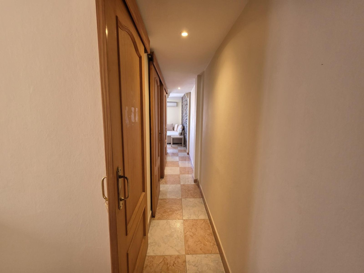 Se vende Apartamento Planta Media de 3 dormitorios en Costa Del Sol, Málaga, España