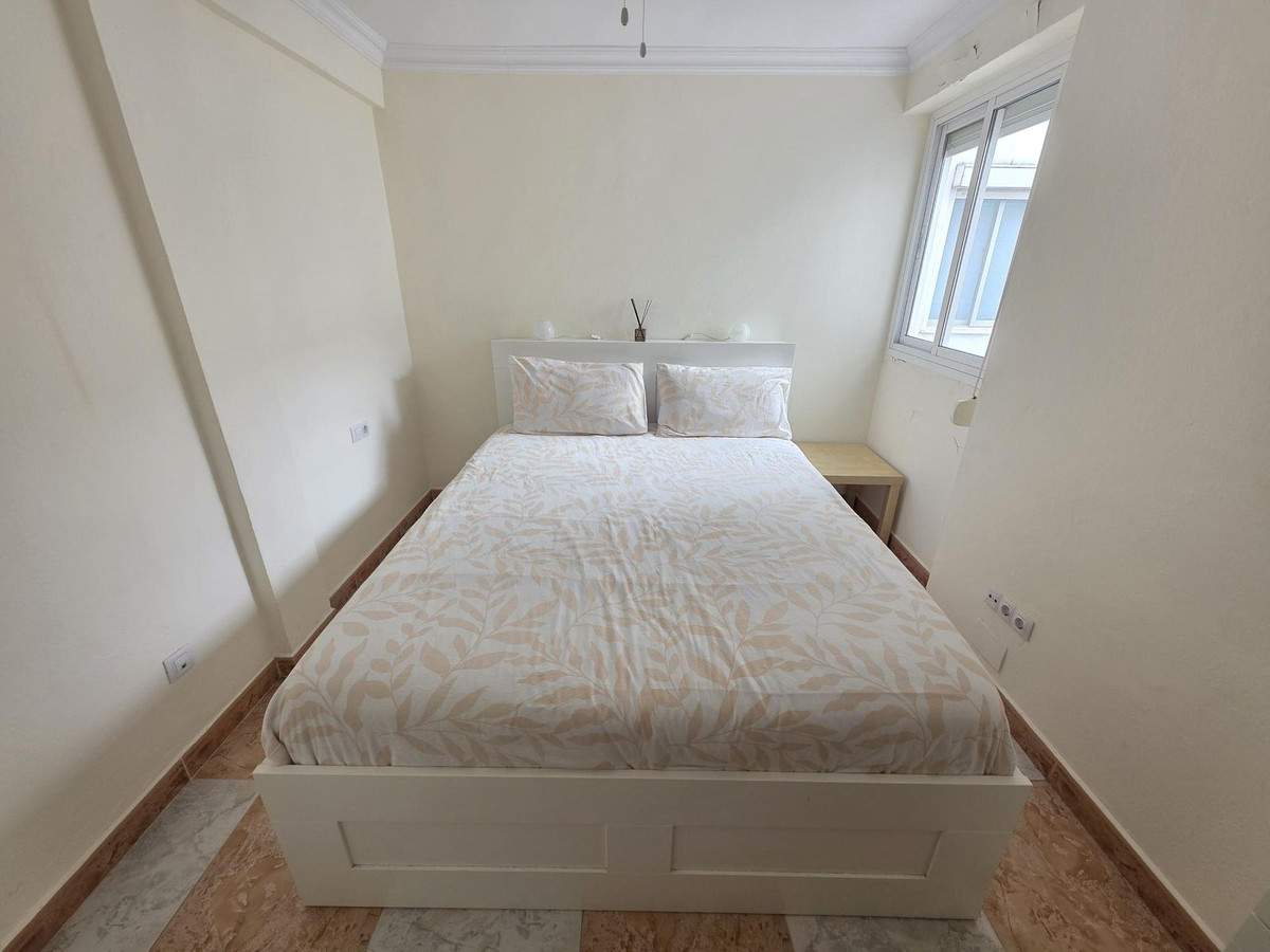 Se vende Apartamento Planta Media de 3 dormitorios en Costa Del Sol, Málaga, España