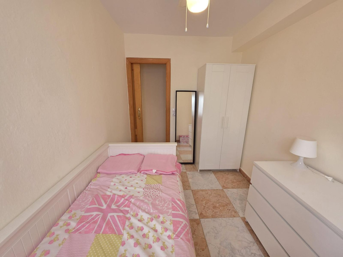 Se vende Apartamento Planta Media de 3 dormitorios en Costa Del Sol, Málaga, España