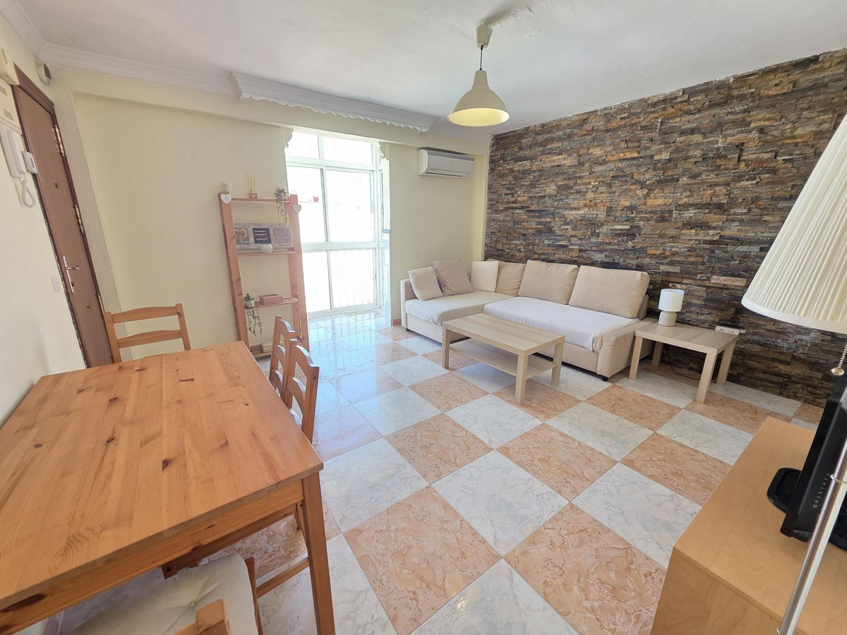 Se vende Apartamento Planta Media de 3 dormitorios en Costa Del Sol, Málaga, España