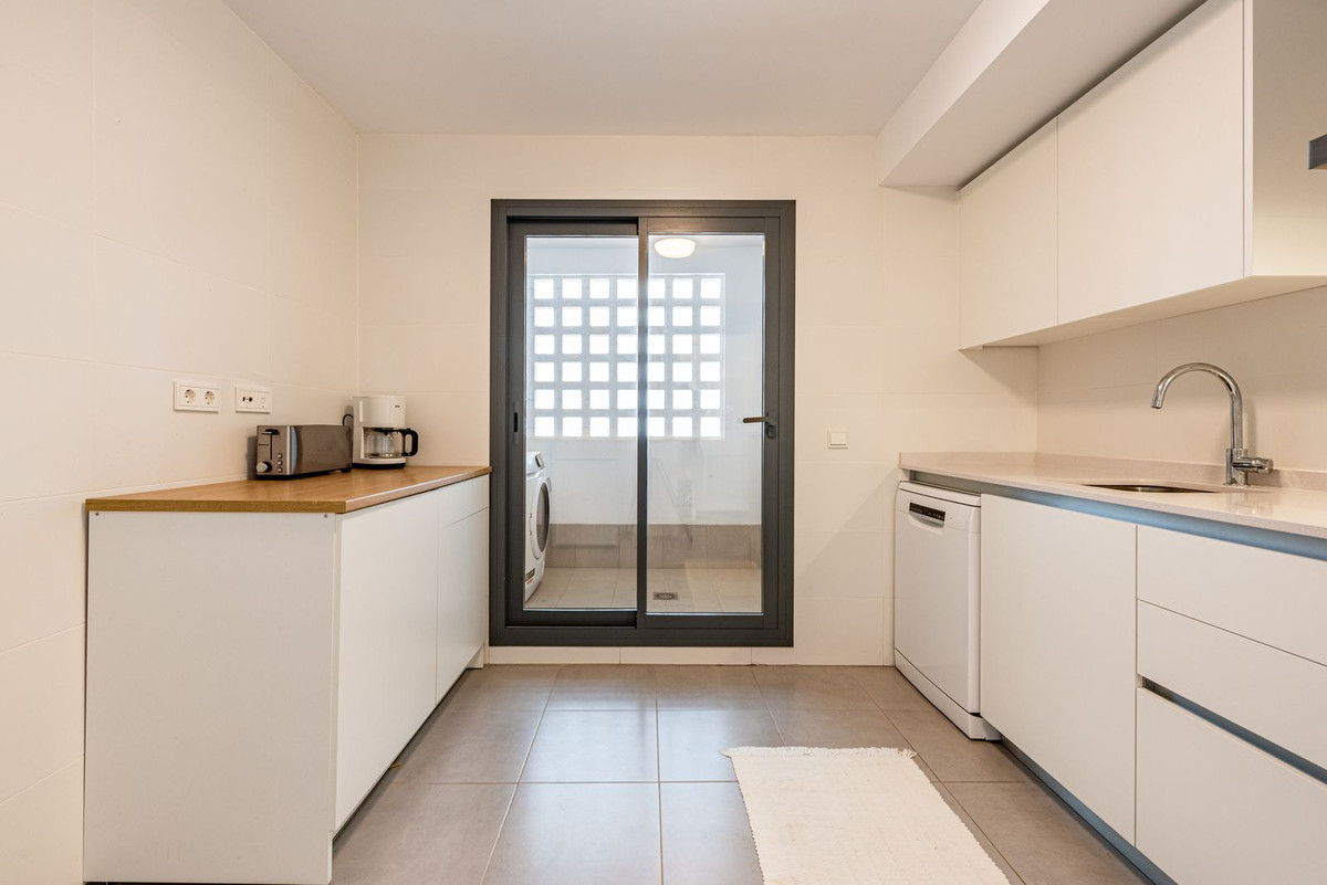 2 Bed Apartment for sale in Mijas Costa Del Sol, Málaga, Spain