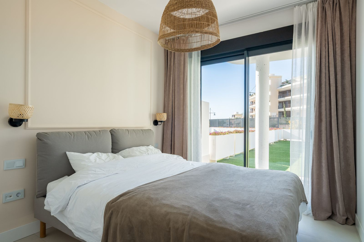 2 Bed Apartment for sale in Fuengirola Costa Del Sol, Málaga, Spain