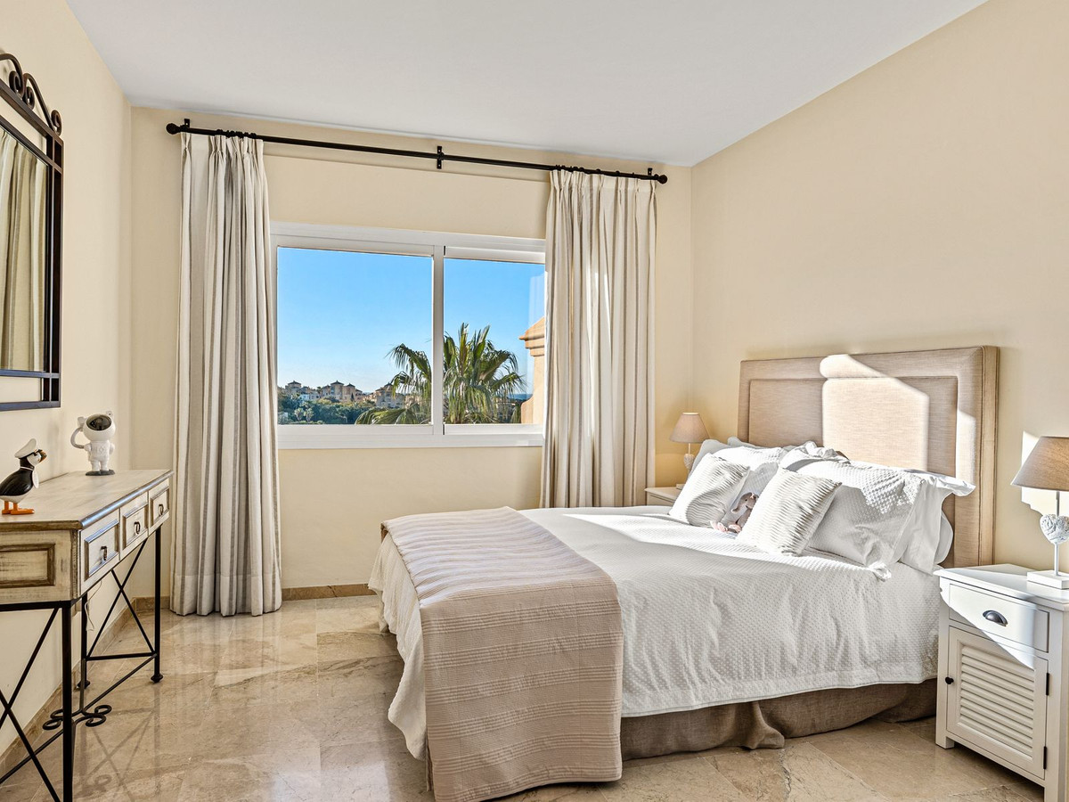 3 Bed Apartment for sale in Elviria Costa Del Sol, Málaga, Spain