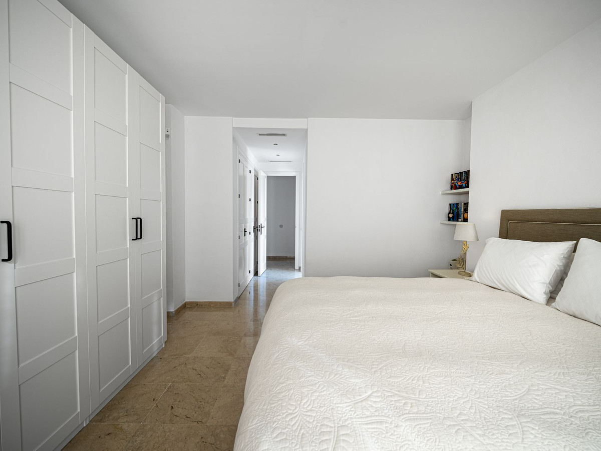 3 Bed Apartment for sale in Elviria Costa Del Sol, Málaga, Spain