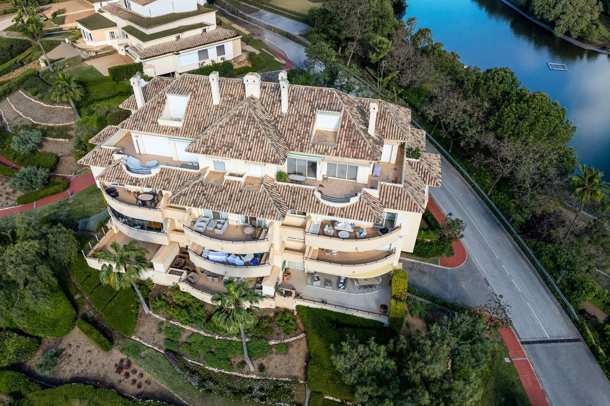3 Bed Apartment for sale in Elviria Costa Del Sol, Málaga, Spain