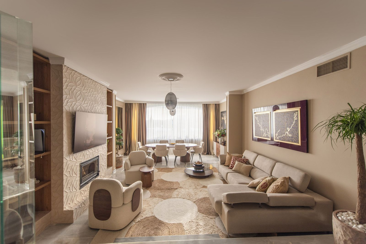 3 Bed Townhouse for sale in Nueva Andalucía Costa Del Sol, Málaga, Spain