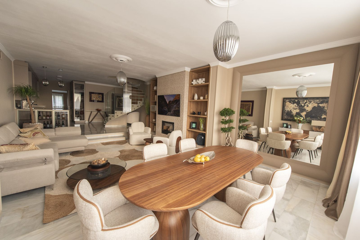 3 Bed Townhouse for sale in Nueva Andalucía Costa Del Sol, Málaga, Spain