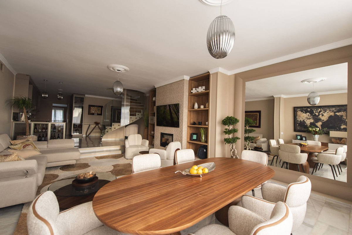 3 Bed Townhouse for sale in Nueva Andalucía Costa Del Sol, Málaga, Spain