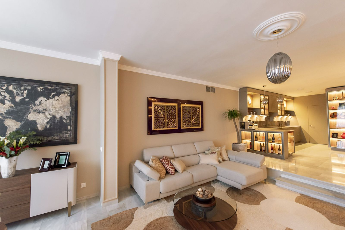 3 Bed Townhouse for sale in Nueva Andalucía Costa Del Sol, Málaga, Spain