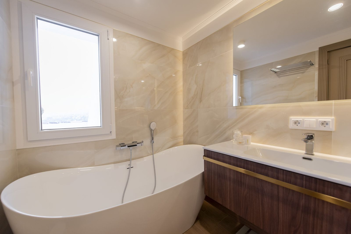 3 Bed Townhouse for sale in Nueva Andalucía Costa Del Sol, Málaga, Spain