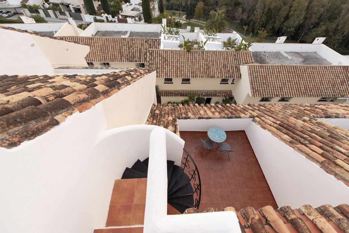 3 Bed Townhouse for sale in Nueva Andalucía Costa Del Sol, Málaga, Spain