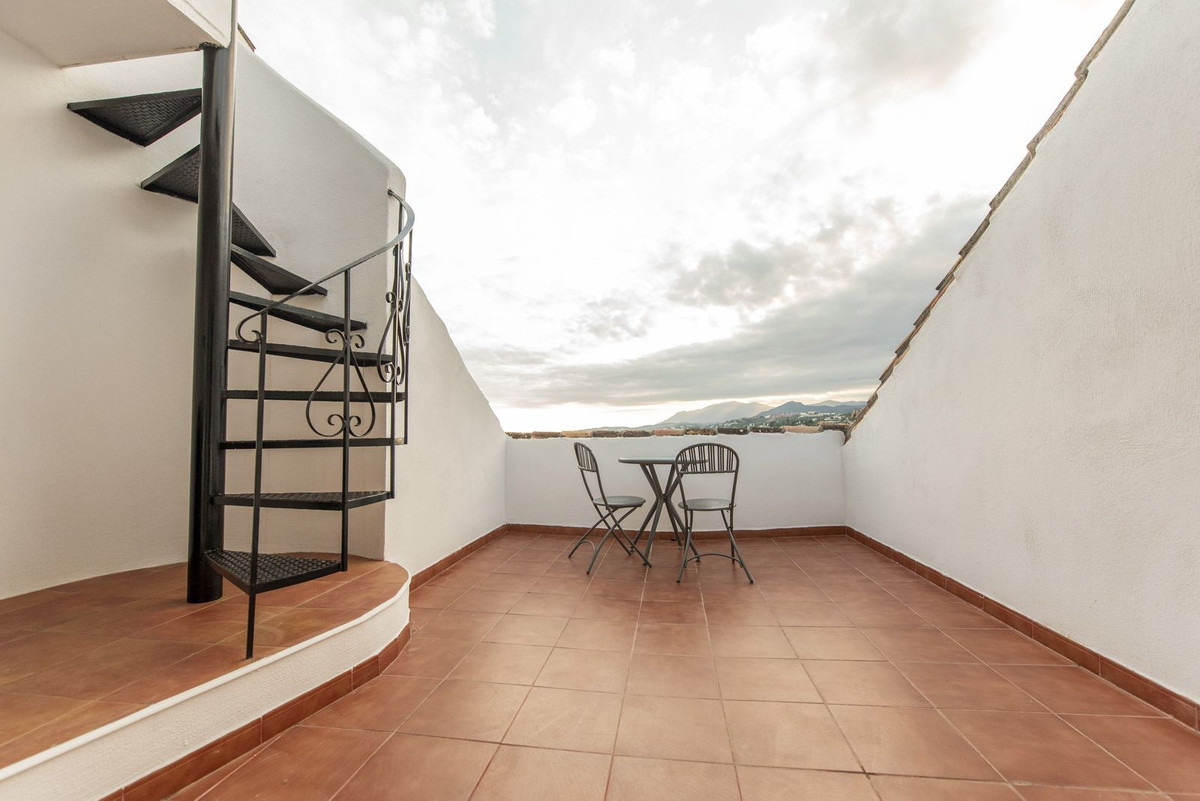3 Bed Townhouse for sale in Nueva Andalucía Costa Del Sol, Málaga, Spain
