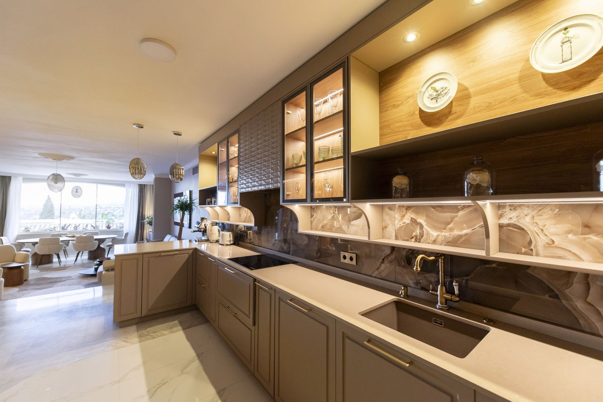 3 Bed Townhouse for sale in Nueva Andalucía Costa Del Sol, Málaga, Spain