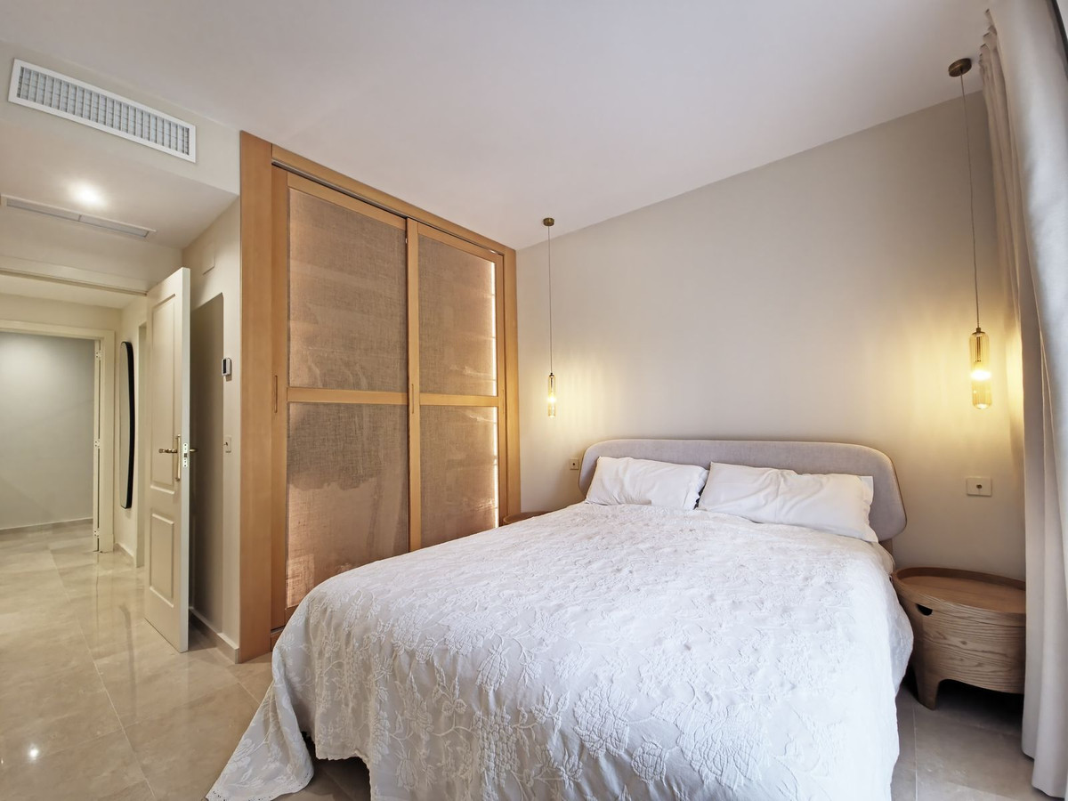 2 Bed Apartment for sale in Benahavís Costa Del Sol, Málaga, Spain