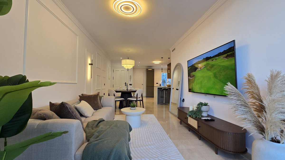 3 Bed Apartment for sale in La Quinta Costa Del Sol, Málaga, Spain