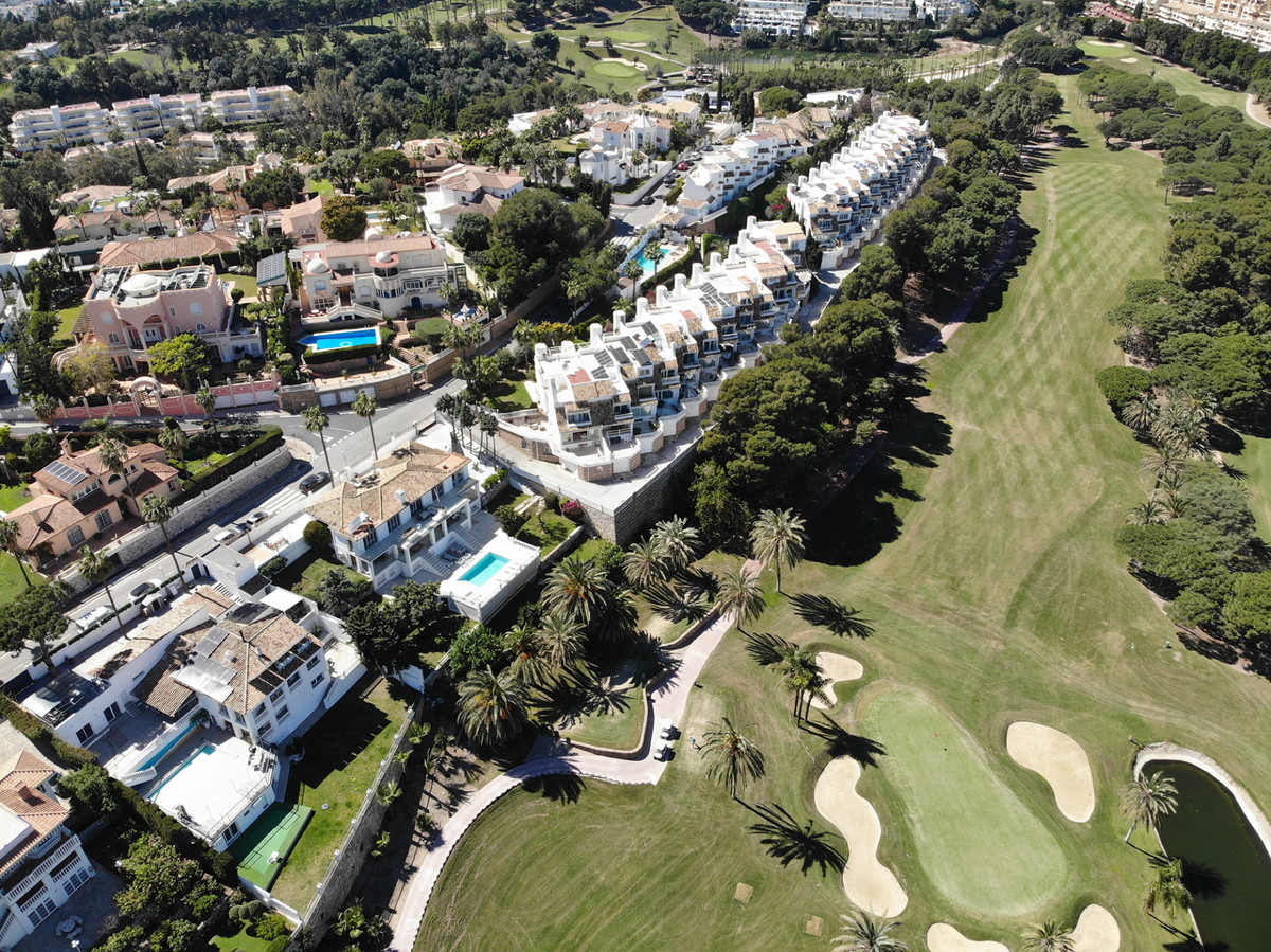5 Bed Townhouse for sale in Benalmadena Costa Del Sol, Málaga, Spain