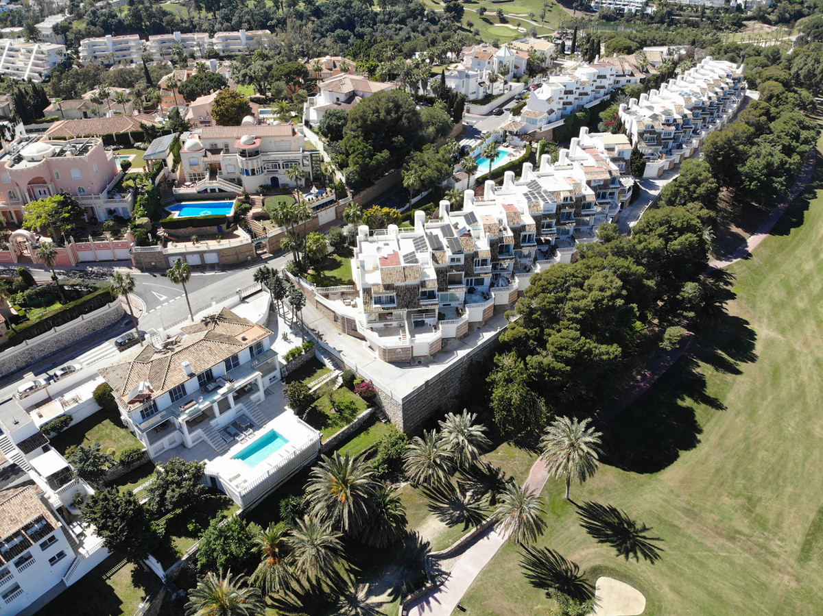 5 Bed Townhouse for sale in Benalmadena Costa Del Sol, Málaga, Spain