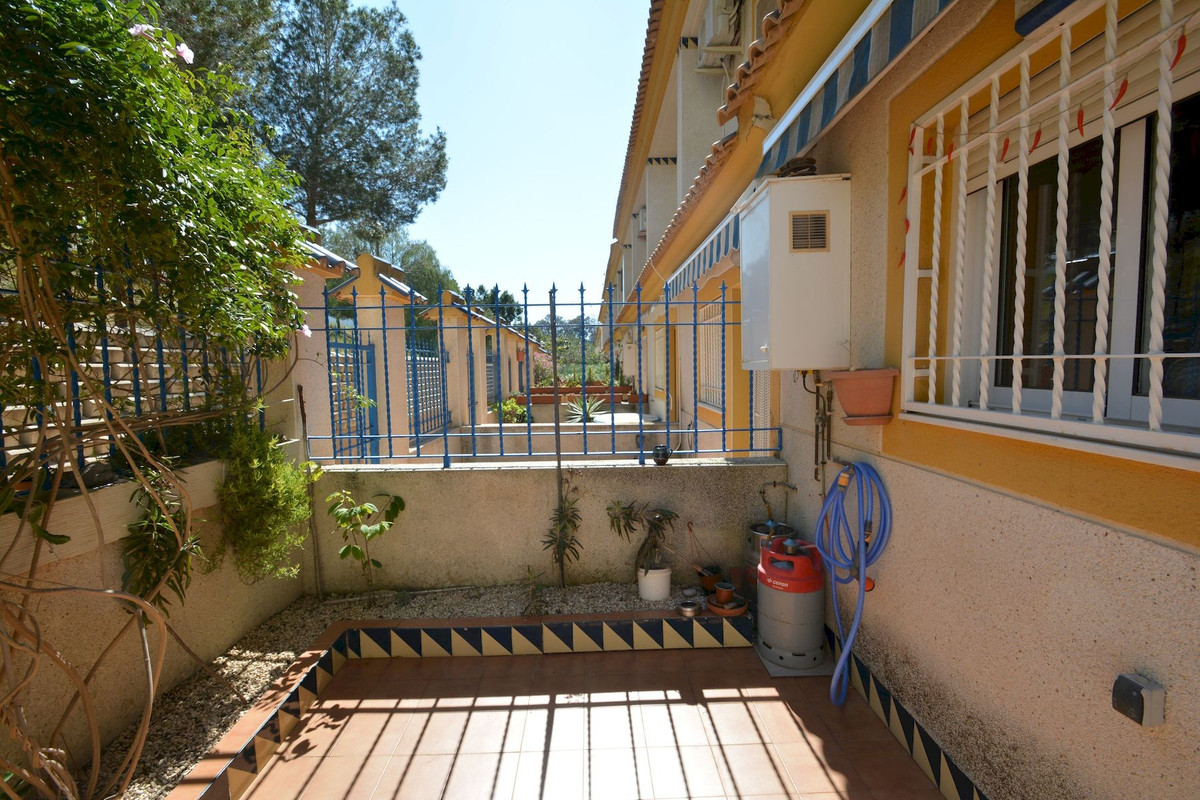 Se vende Pareada de 2 dormitorios en Costa Blanca, Alicante, España