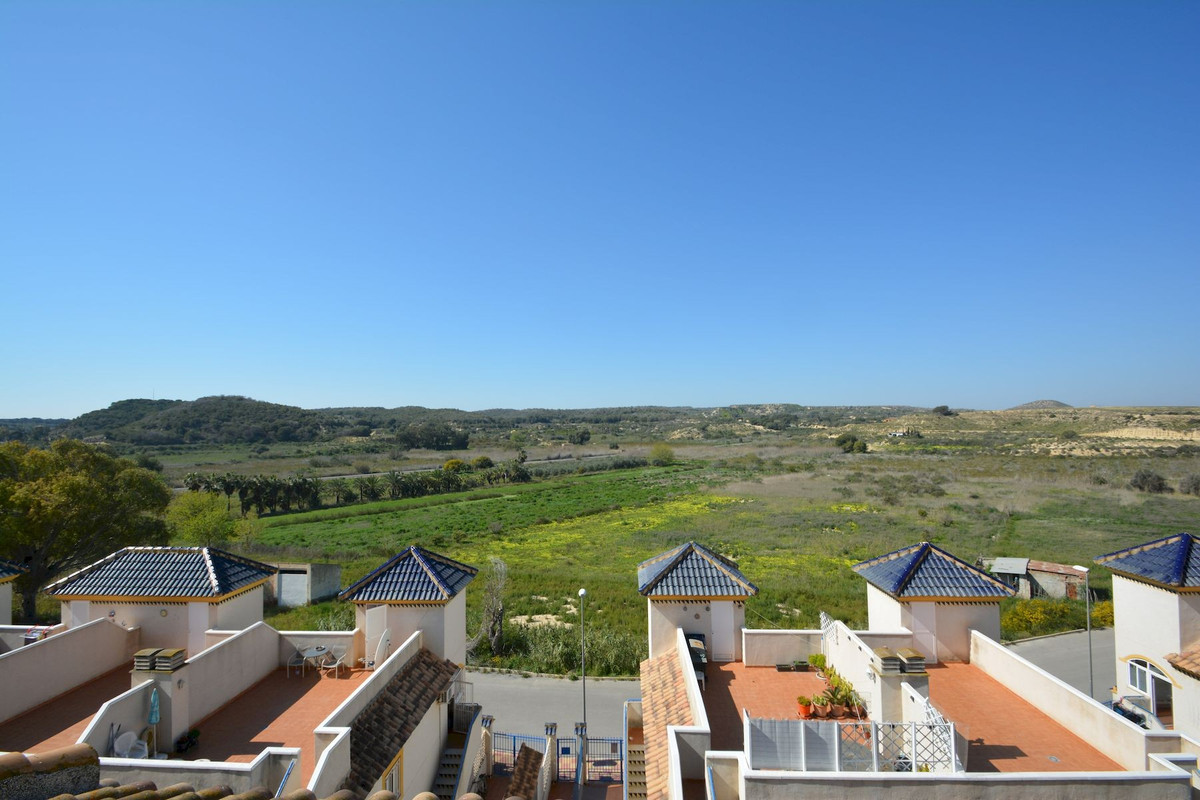 Se vende Pareada de 2 dormitorios en Costa Blanca, Alicante, España