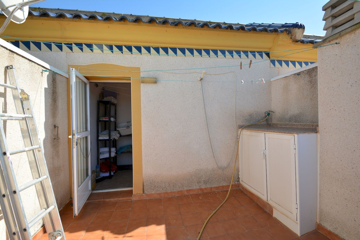 Se vende Pareada de 2 dormitorios en Costa Blanca, Alicante, España