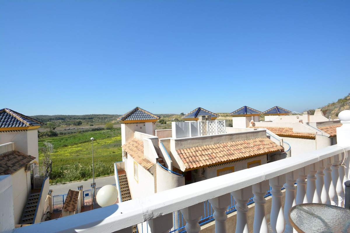 Se vende Pareada de 2 dormitorios en Costa Blanca, Alicante, España