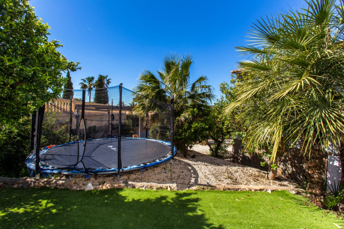 3 Bed Townhouse for sale in Calpe Costa Blanca, Alicante, Spain