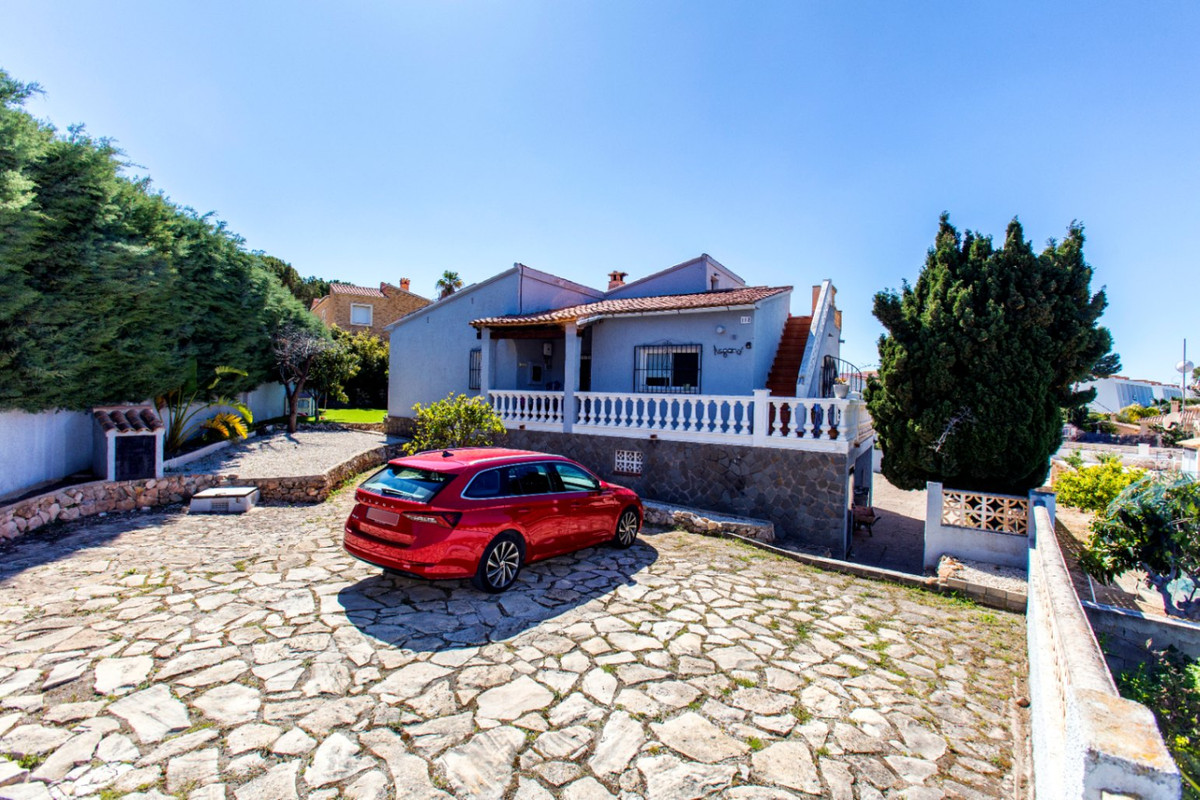 3 Bed Townhouse for sale in Calpe Costa Blanca, Alicante, Spain