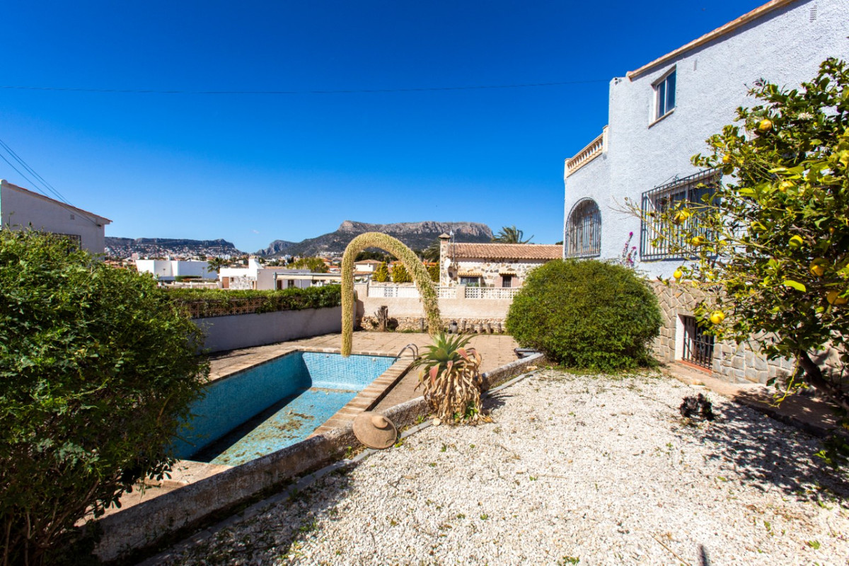 3 Bed Townhouse for sale in Calpe Costa Blanca, Alicante, Spain