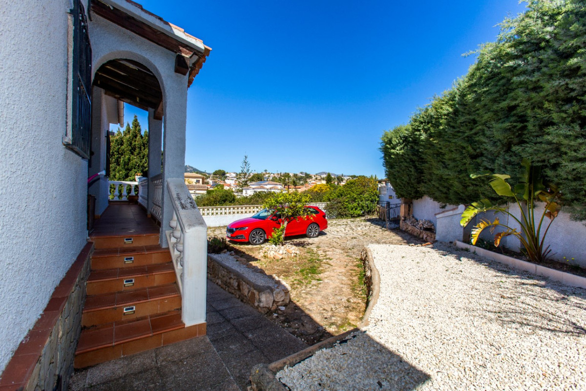 3 Bed Townhouse for sale in Calpe Costa Blanca, Alicante, Spain