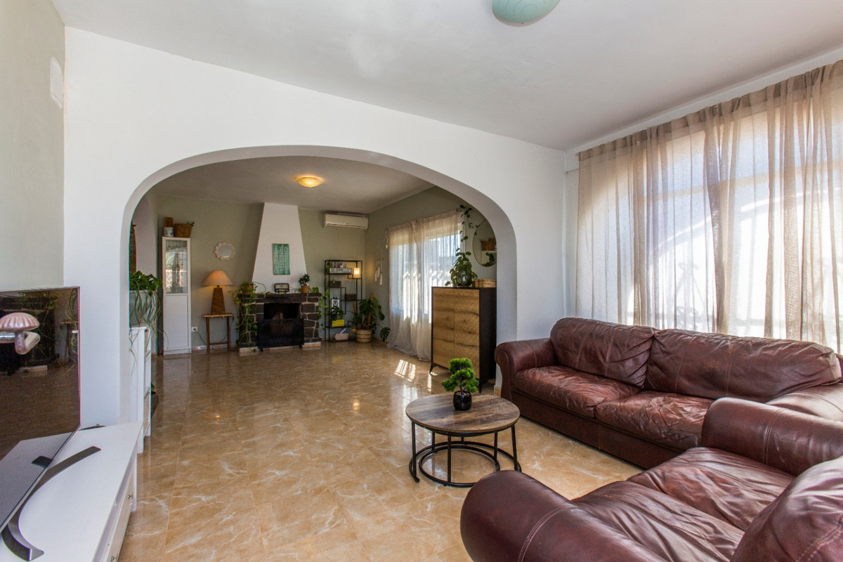 3 Bed Townhouse for sale in Calpe Costa Blanca, Alicante, Spain