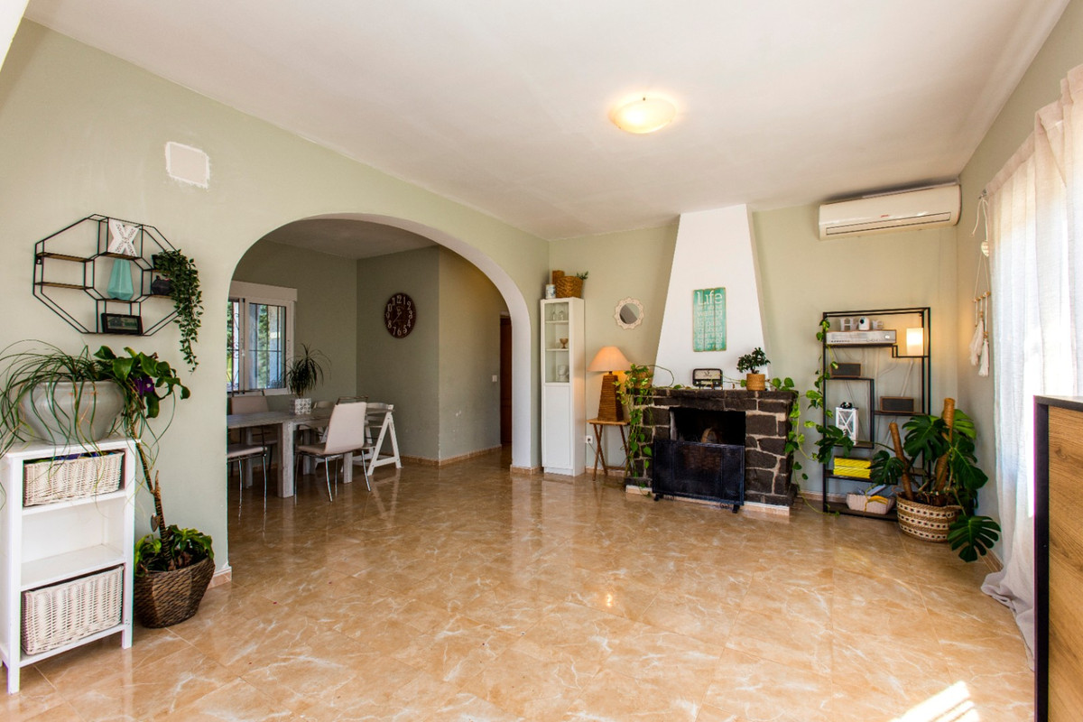 3 Bed Townhouse for sale in Calpe Costa Blanca, Alicante, Spain