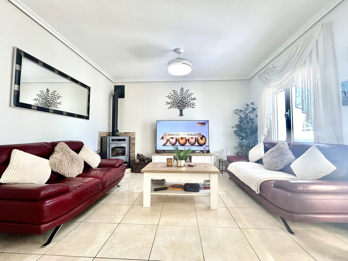 2 Bed Townhouse for sale in Villamartin Costa Blanca, Alicante, Spain