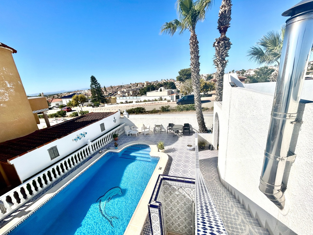 2 Bed Townhouse for sale in Villamartin Costa Blanca, Alicante, Spain
