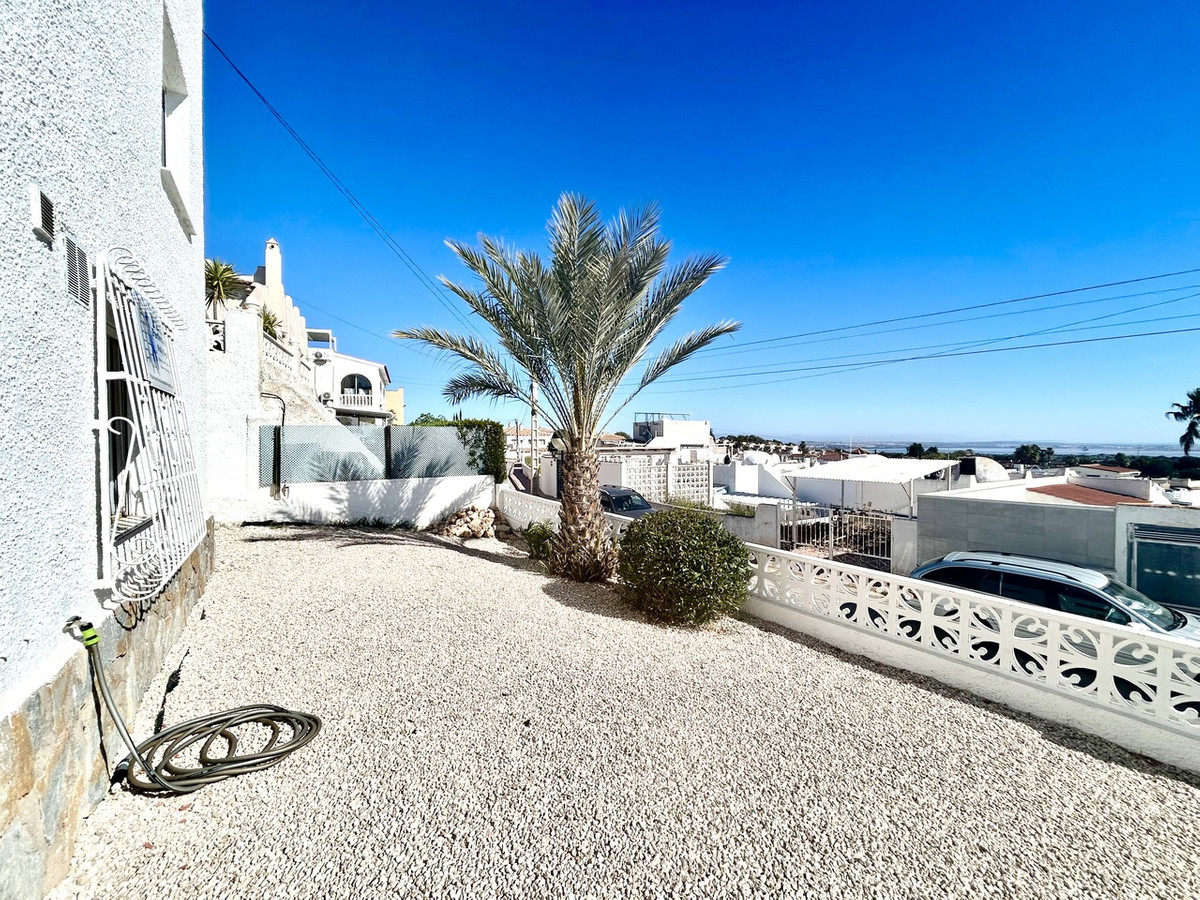 2 Bed Townhouse for sale in Villamartin Costa Blanca, Alicante, Spain