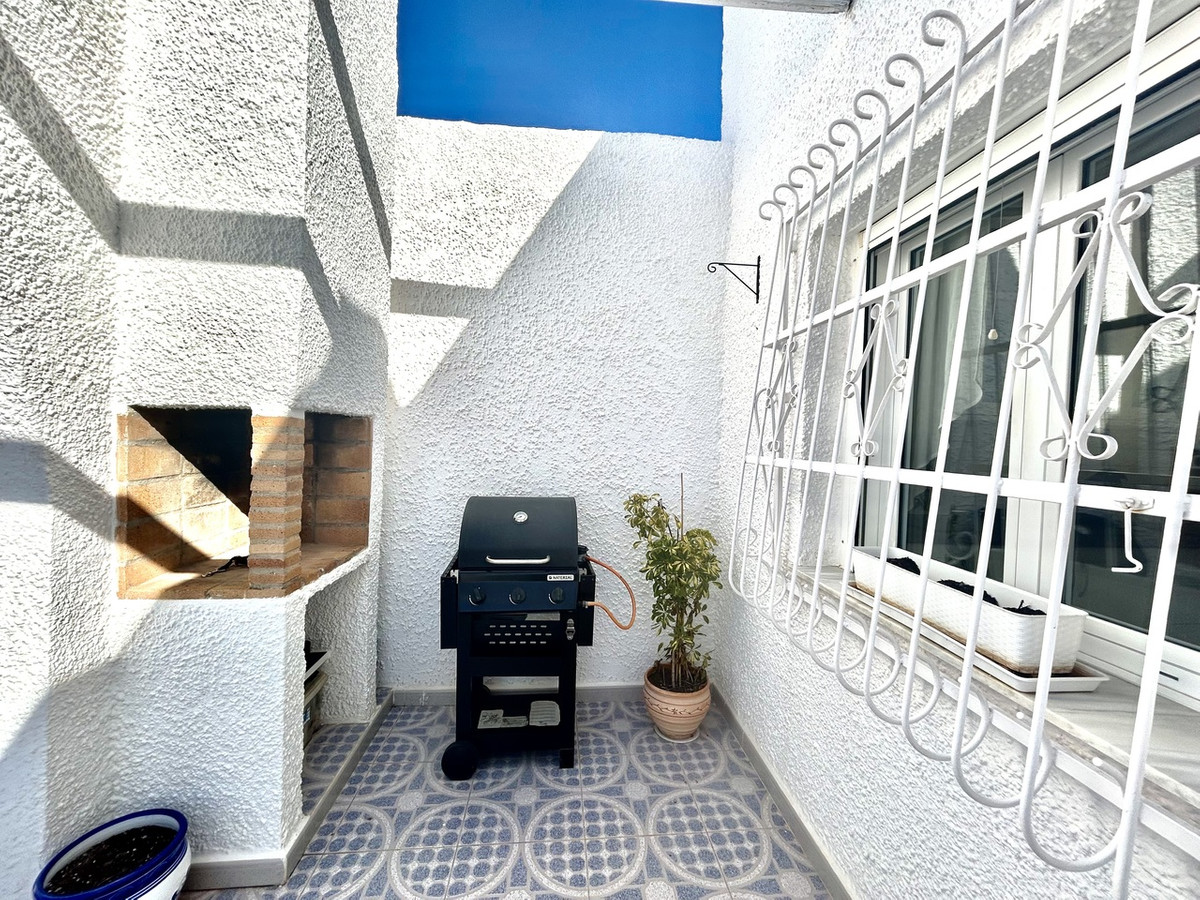 2 Bed Townhouse for sale in Villamartin Costa Blanca, Alicante, Spain
