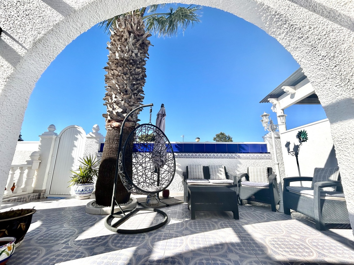 2 Bed Townhouse for sale in Villamartin Costa Blanca, Alicante, Spain