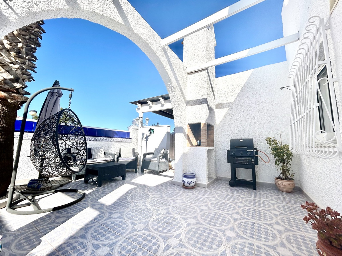 2 Bed Townhouse for sale in Villamartin Costa Blanca, Alicante, Spain