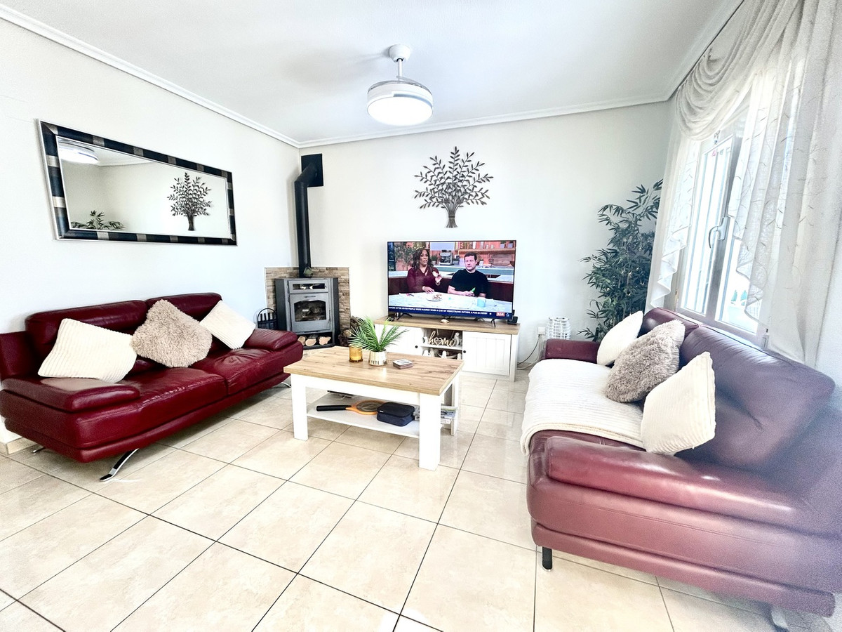 2 Bed Townhouse for sale in Villamartin Costa Blanca, Alicante, Spain