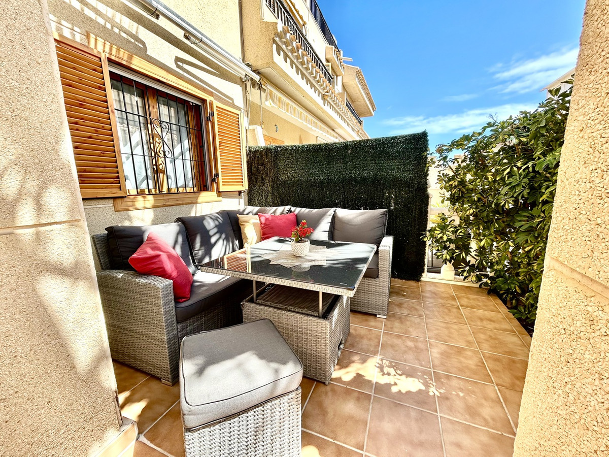 Se vende Adosada de 2 dormitorios en Costa Blanca, Alicante, España