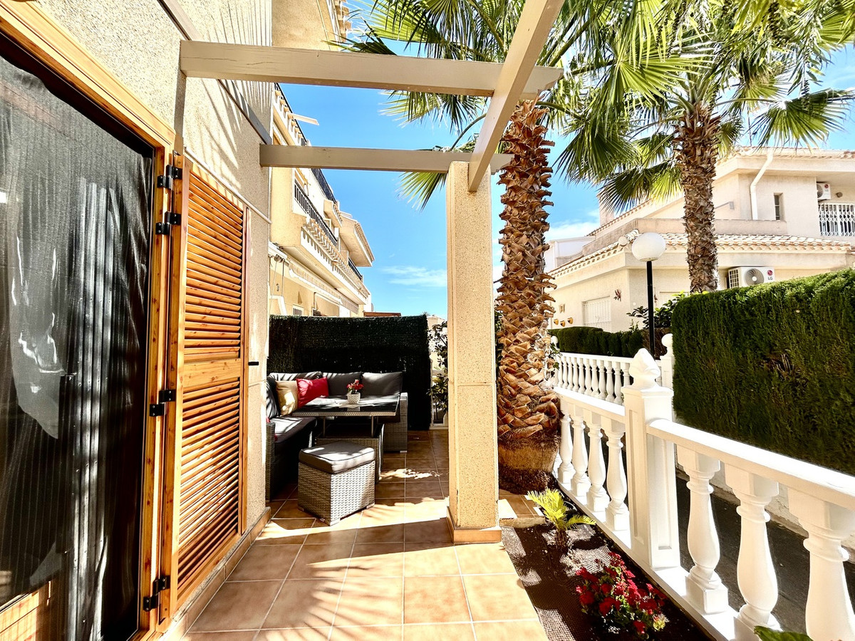 Se vende Adosada de 2 dormitorios en Costa Blanca, Alicante, España