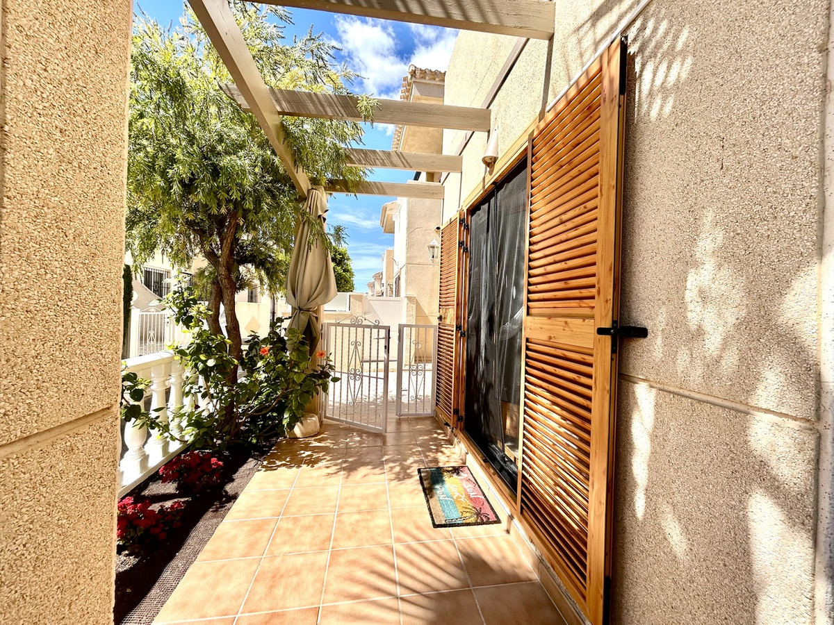 Se vende Adosada de 2 dormitorios en Costa Blanca, Alicante, España