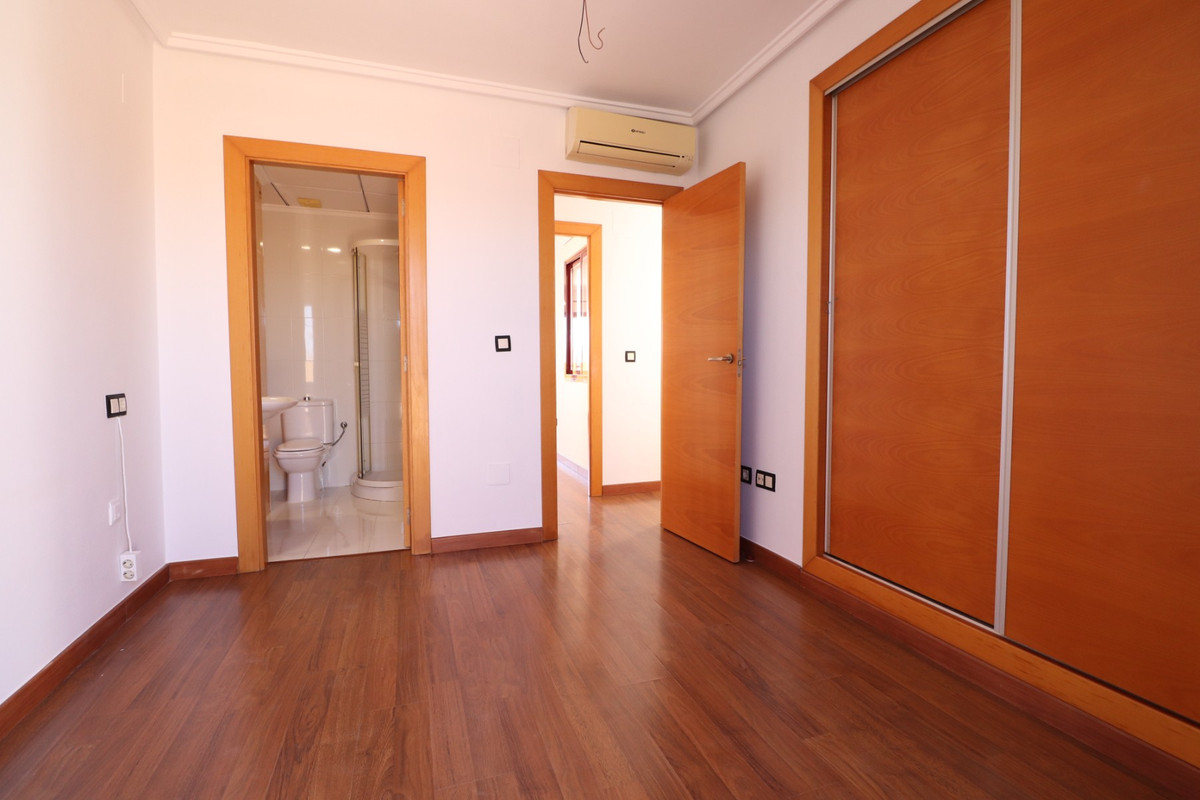 Se vende Apartamento Planta Media de 2 dormitorios en Costa Blanca, Alicante, España