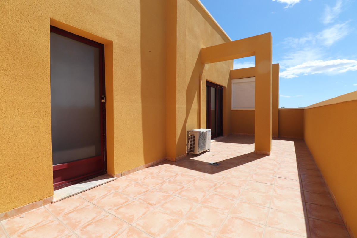 Se vende Apartamento Planta Media de 2 dormitorios en Costa Blanca, Alicante, España